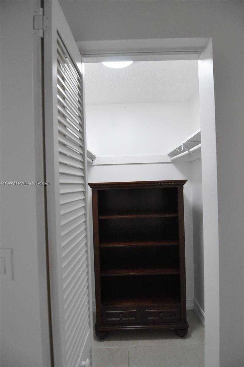 Small Image of 2740 WEST 76TH ST #206, Hialeah Number 12