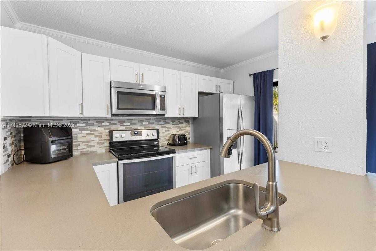 Small Image of 4517 45TH WAY, West Palm Beach Number 13