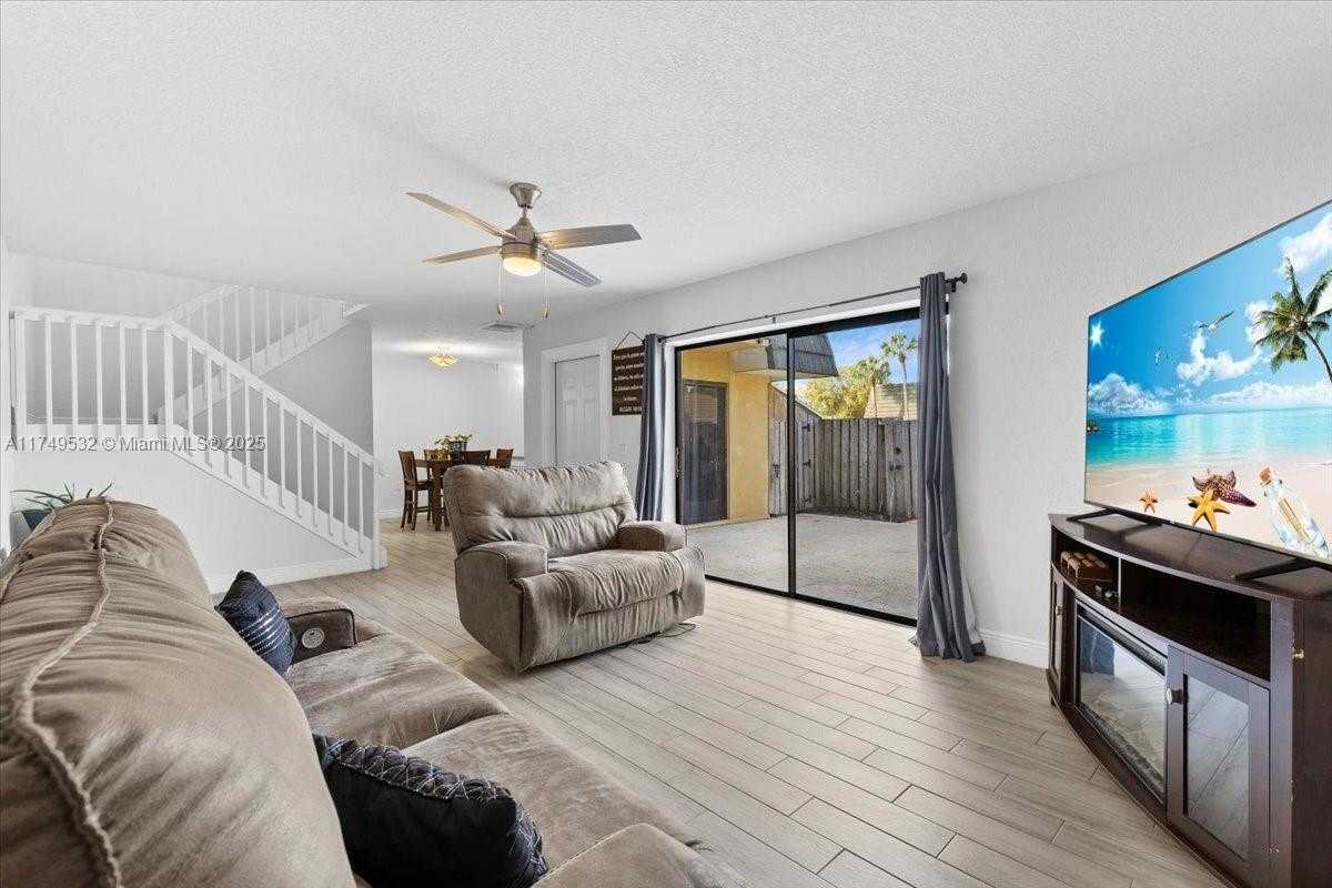 Small Image of 4517 45TH WAY, West Palm Beach Number 2