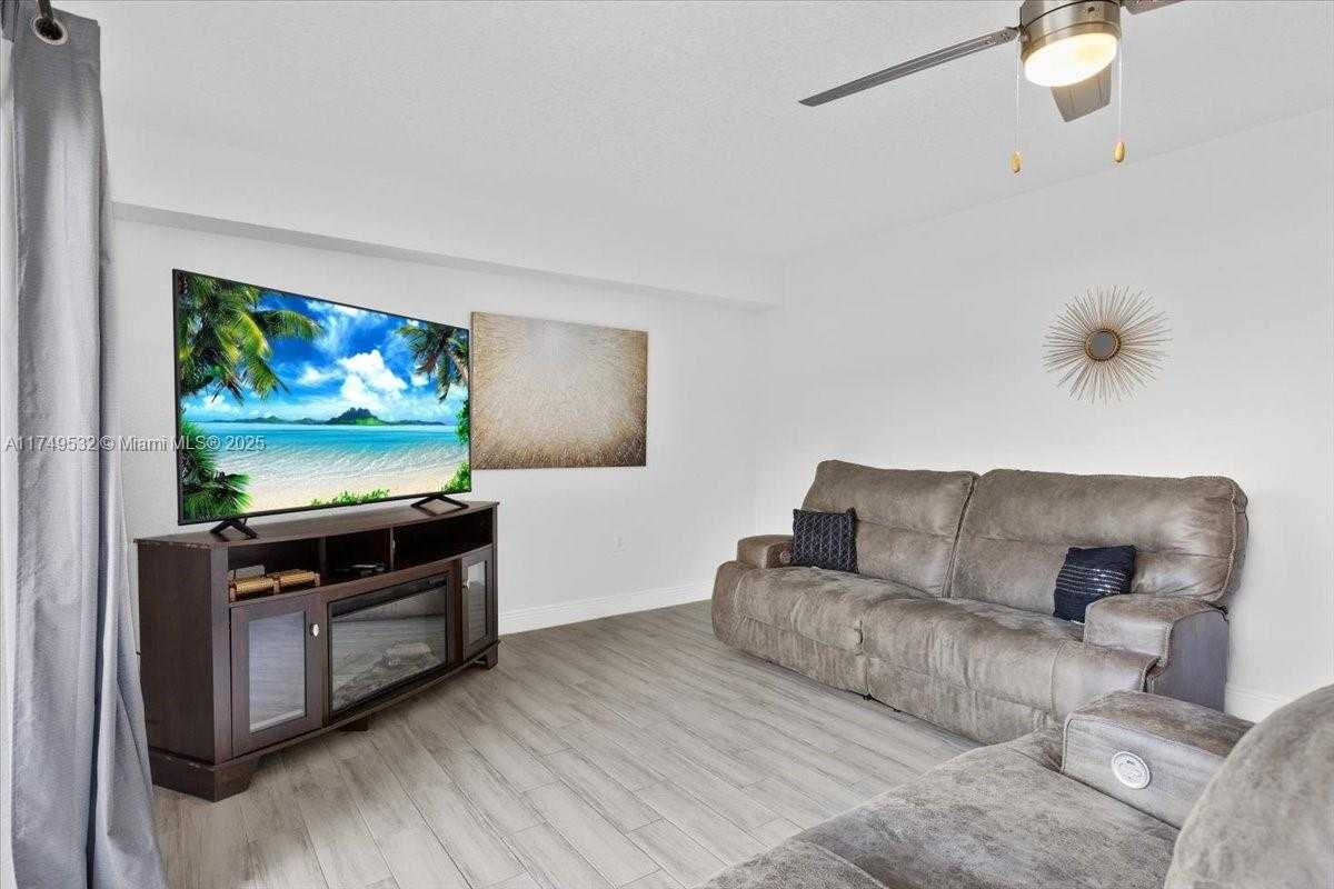 Small Image of 4517 45TH WAY, West Palm Beach Number 5