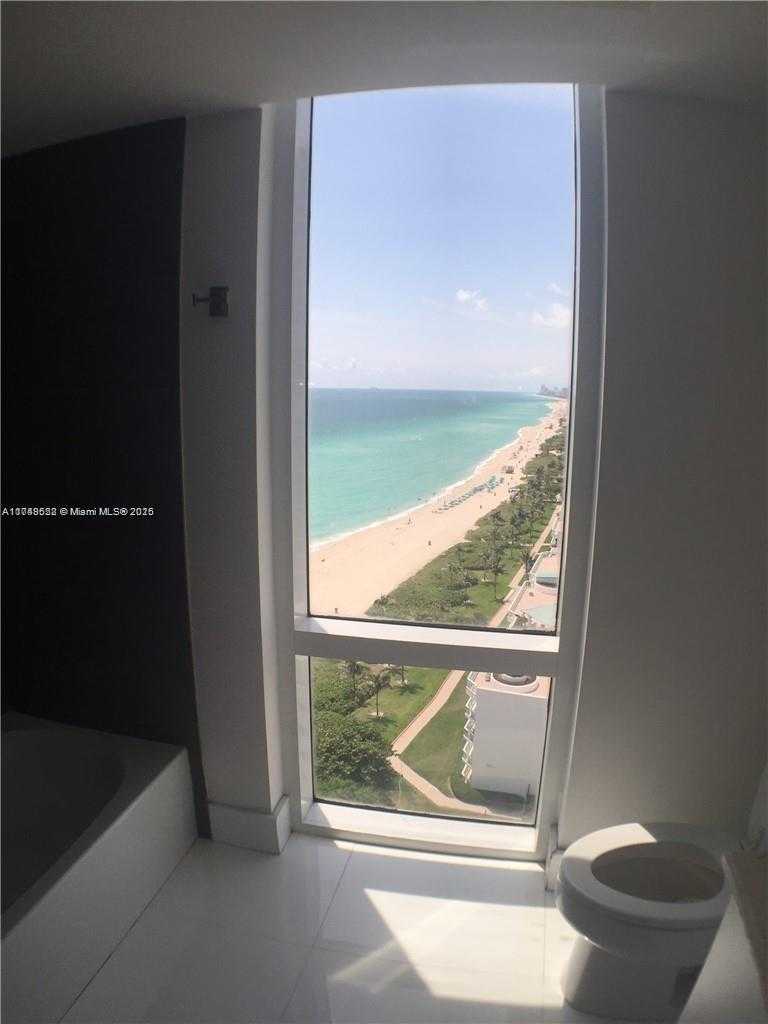 Small Image of 16699 COLLINS AVENUE #1702, Sunny Isles Beach Number 14