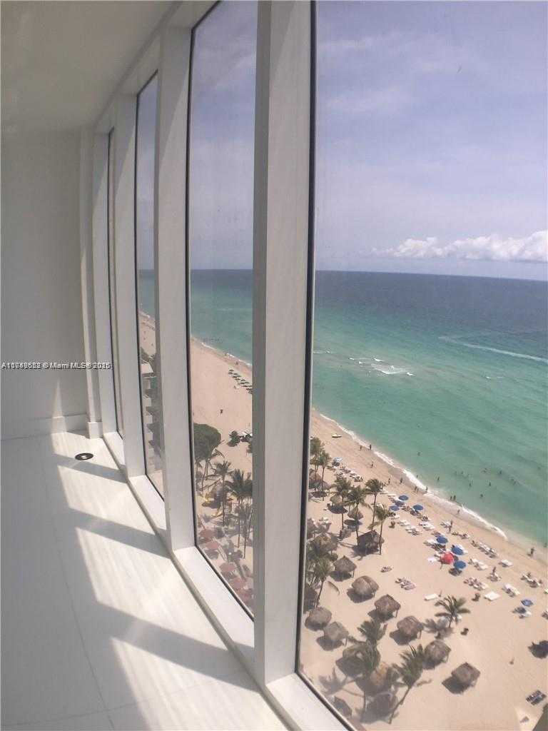 Small Image of 16699 COLLINS AVENUE #1702, Sunny Isles Beach Number 4