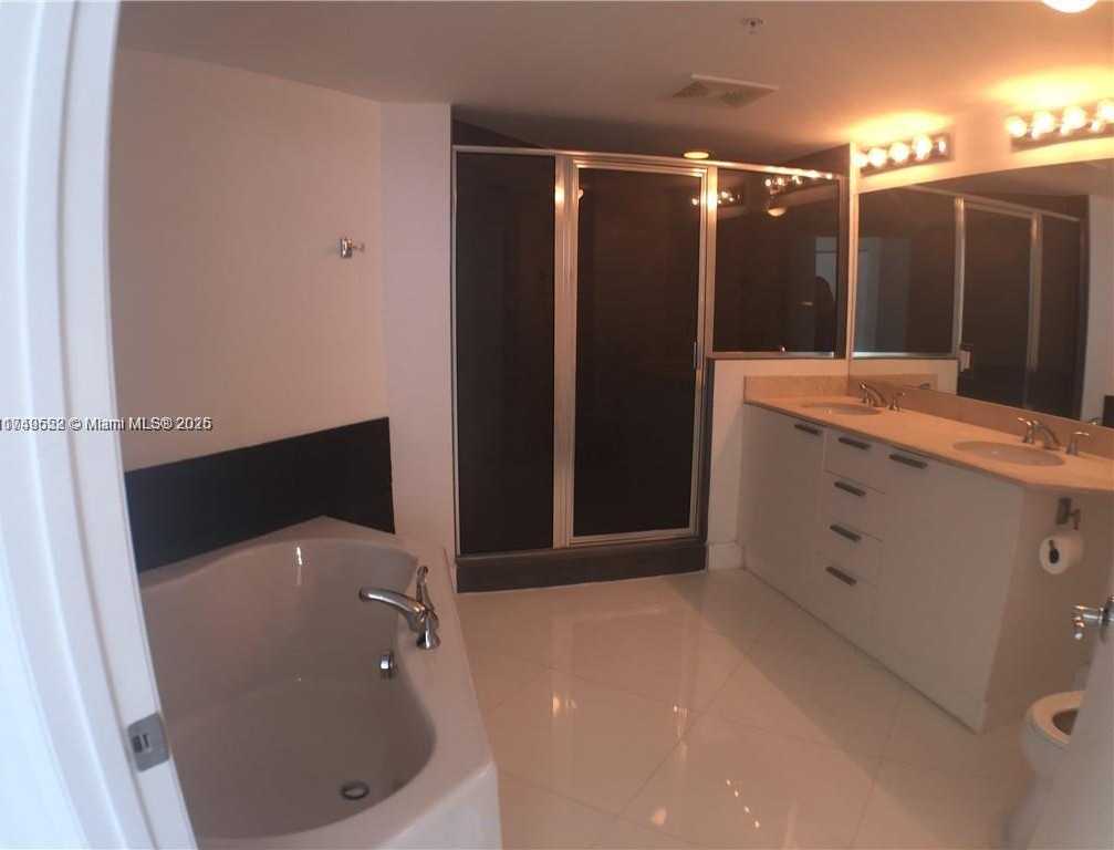 Small Image of 16699 COLLINS AVENUE #1702, Sunny Isles Beach Number 9