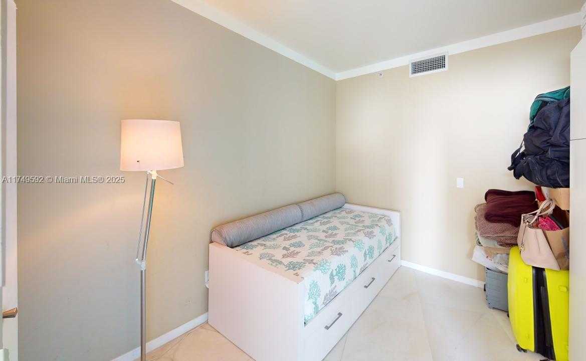 Small Image of 92 SOUTH WEST 3RD ST #3506, Miami Number 10