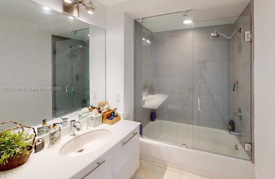Small Image of 92 SOUTH WEST 3RD ST #3506, Miami Number 5
