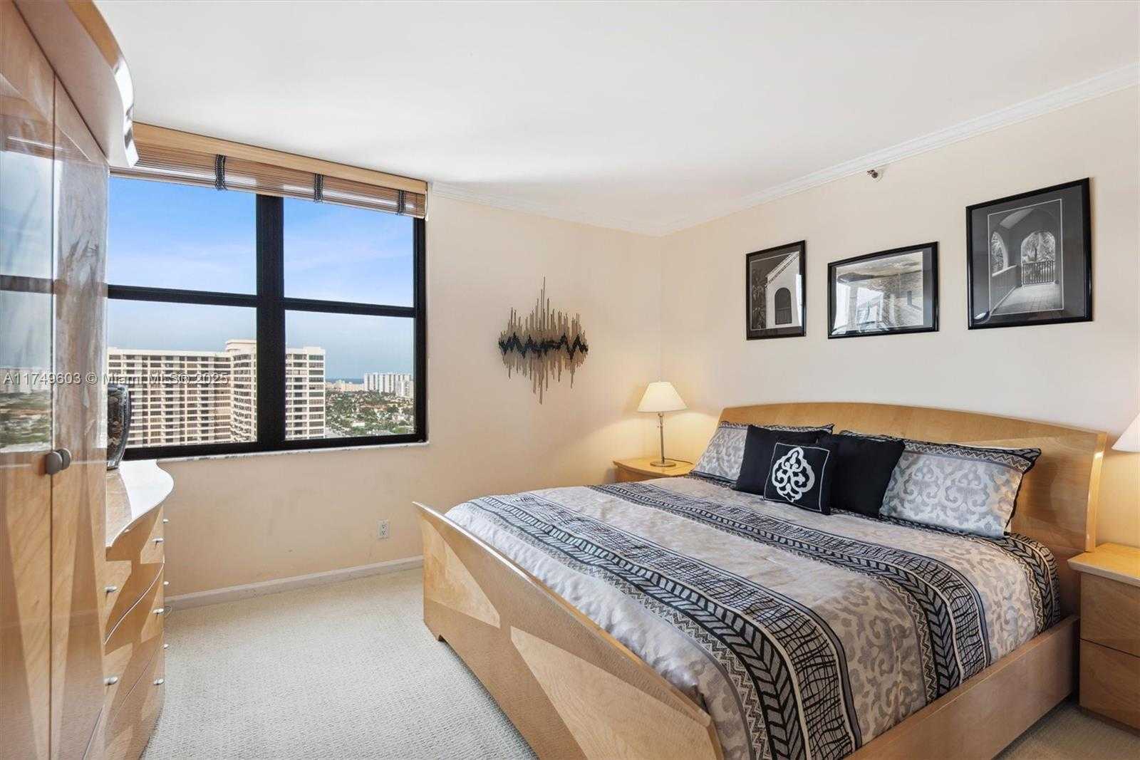 Small Image of 300 THREE ISLANDS BLVD #PH2A, Hallandale Beach Number 16