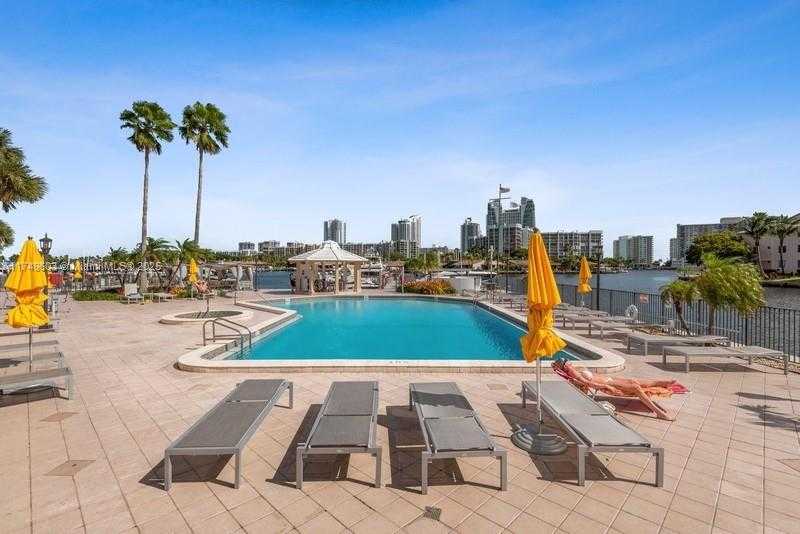Small Image of 300 THREE ISLANDS BLVD #PH2A, Hallandale Beach Number 23