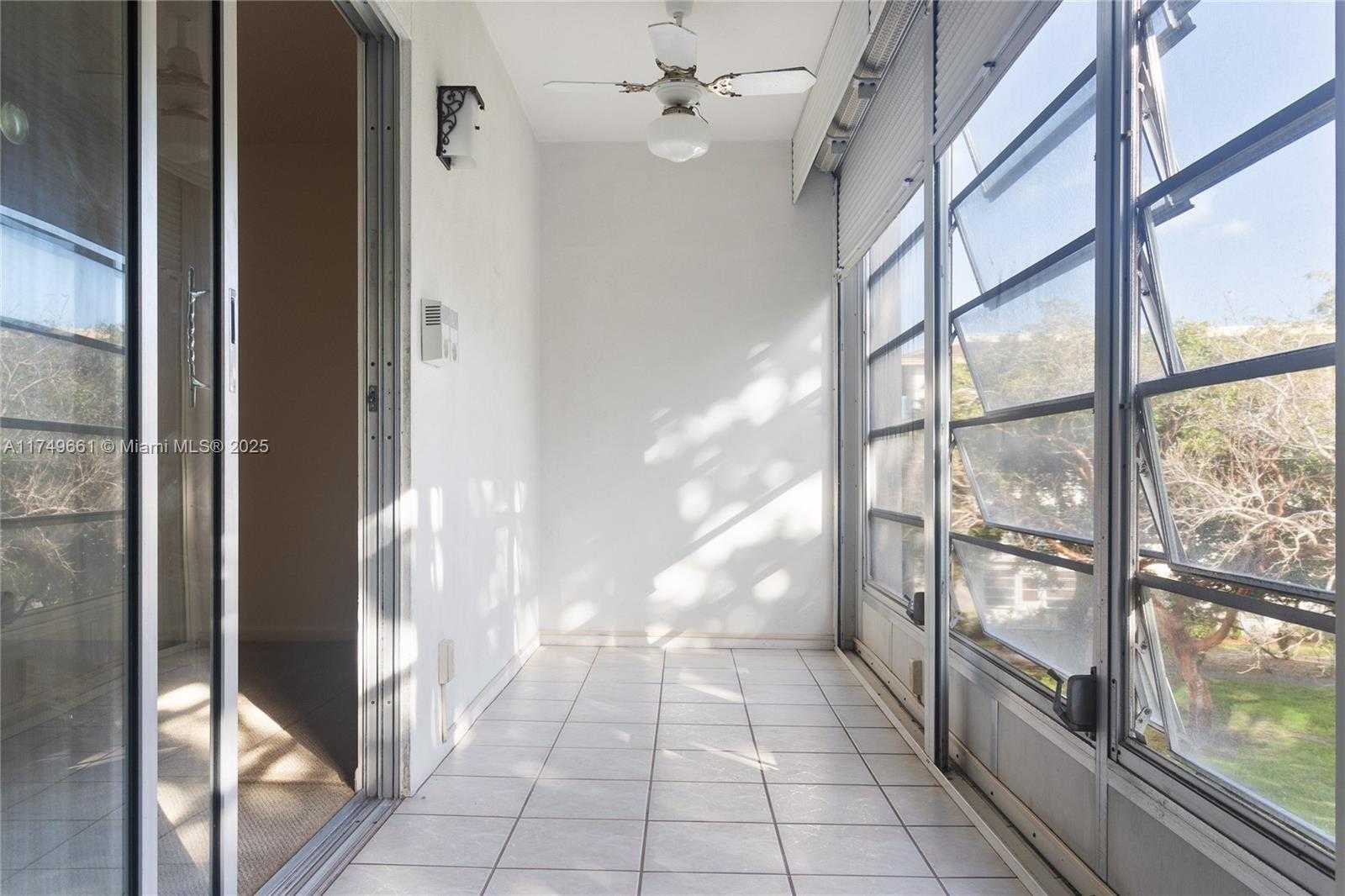 Small Image of 2401 ANTIGUA CIR #E3, Coconut Creek Number 15