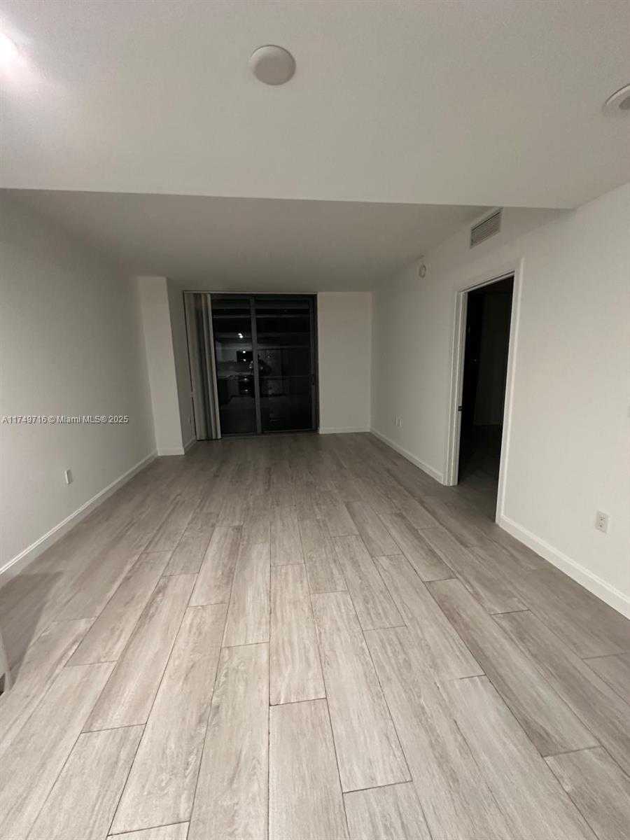 Small Image of 45 SOUTH WEST 9TH ST #3407, Miami Number 10