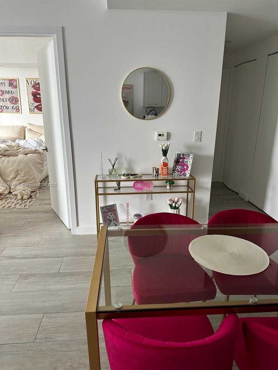 Small Image of 45 SOUTH WEST 9TH ST #3407, Miami Number 16