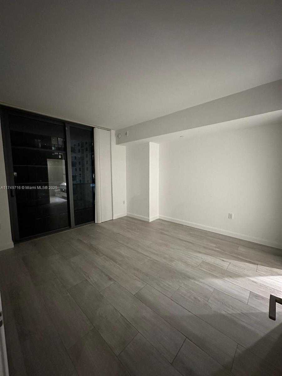 Small Image of 45 SOUTH WEST 9TH ST #3407, Miami Number 2