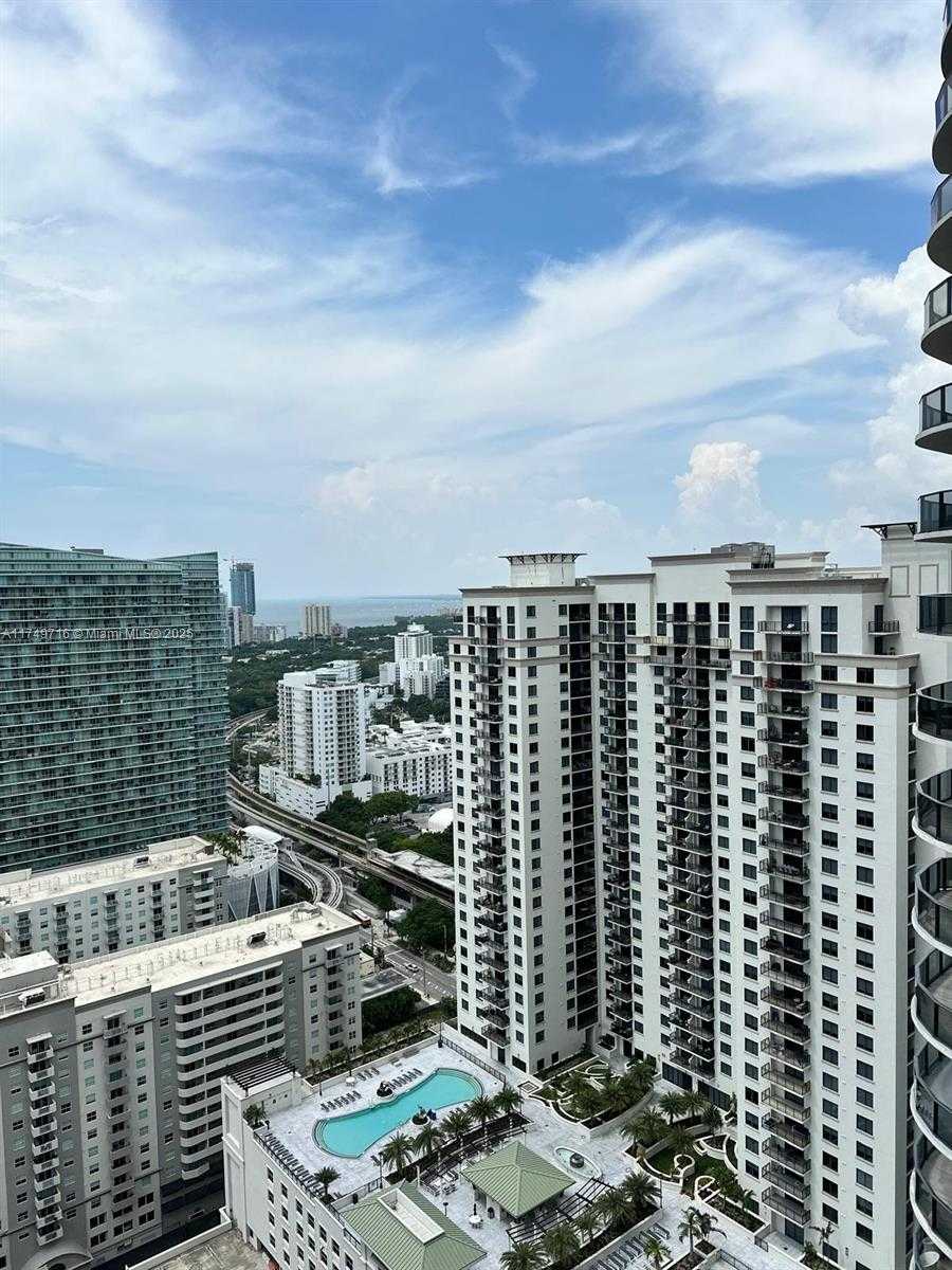 Small Image of 45 SOUTH WEST 9TH ST #3407, Miami Number 4