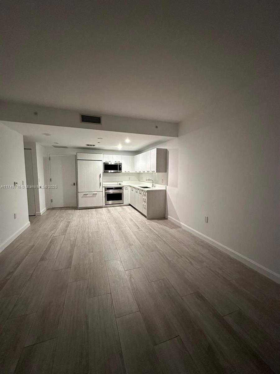 Small Image of 45 SOUTH WEST 9TH ST #3407, Miami Number 7