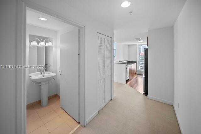 Small Image of 300 SOUTH BISCAYNE BLVD #T-2101, Miami Number 13