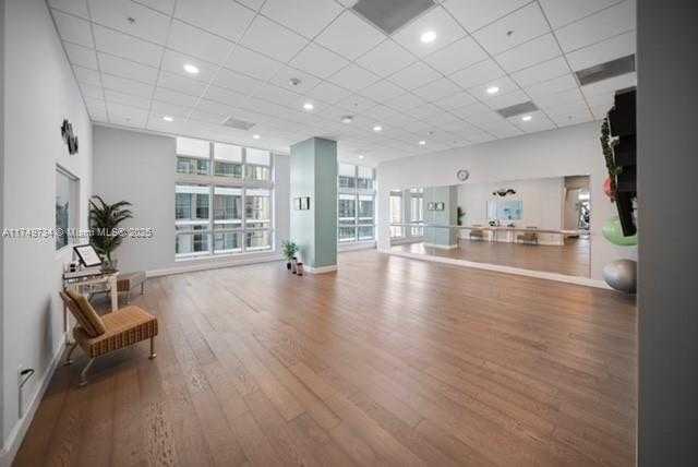 Small Image of 300 SOUTH BISCAYNE BLVD #T-2101, Miami Number 18