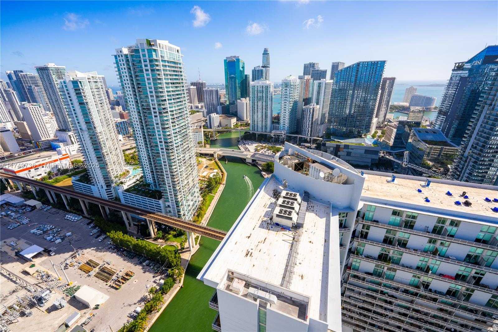 Small Image of 185 SOUTH WEST 7TH ST #4412, Miami Number 19