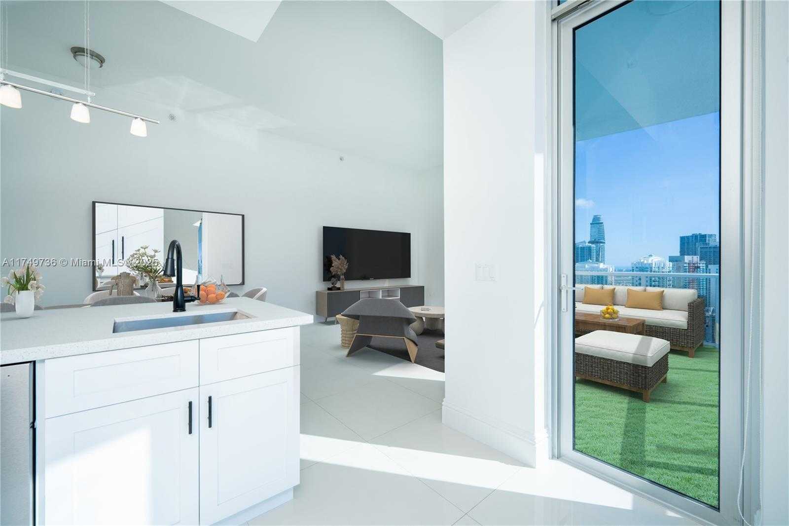 Small Image of 185 SOUTH WEST 7TH ST #4412, Miami Number 4