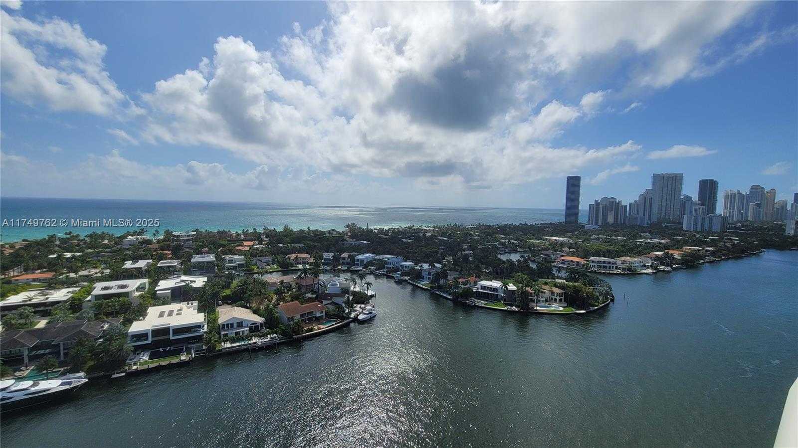 Small Image of 20201 E Country Club Dr, Aventura, FL 33180, USA Number 24