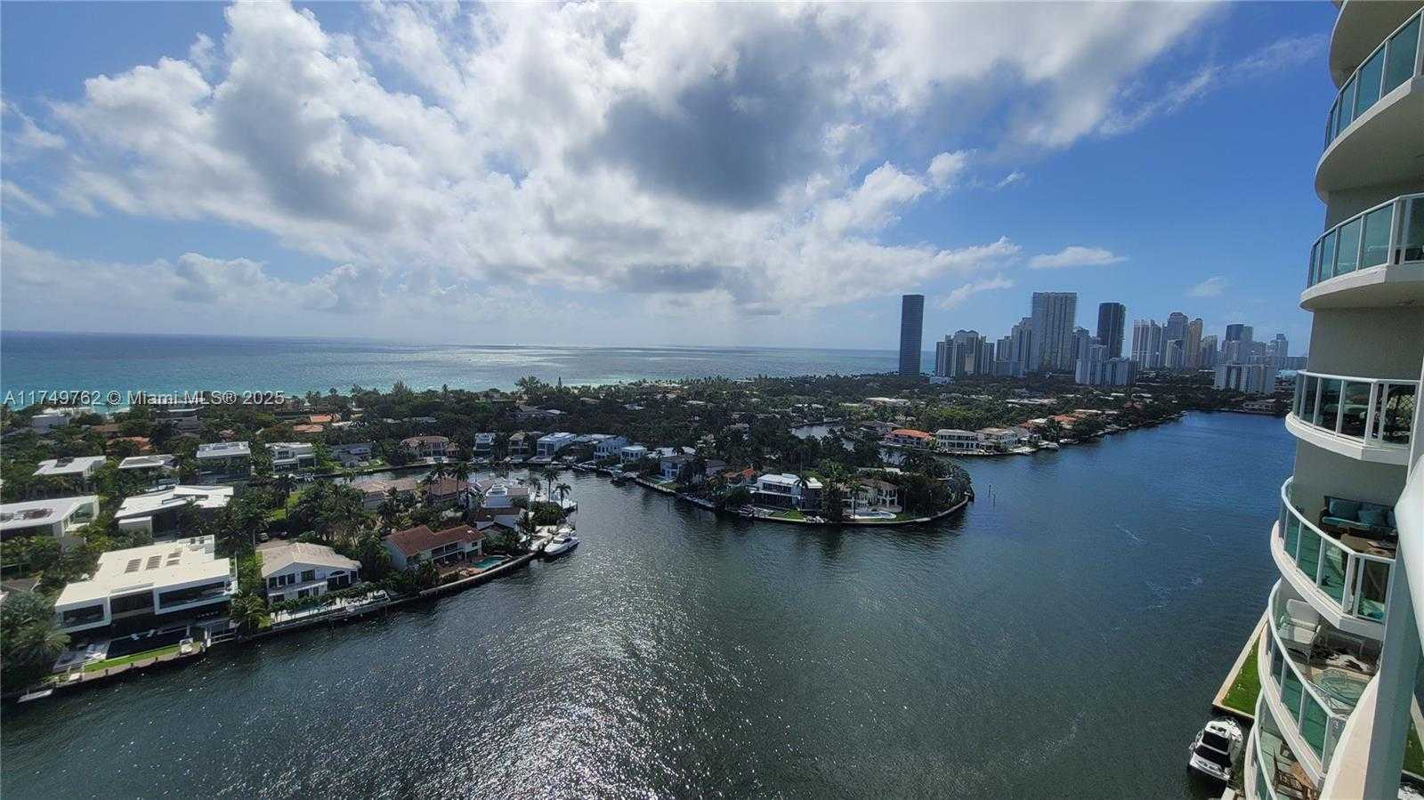 Small Image of 20201 E Country Club Dr, Aventura, FL 33180, USA Number 25