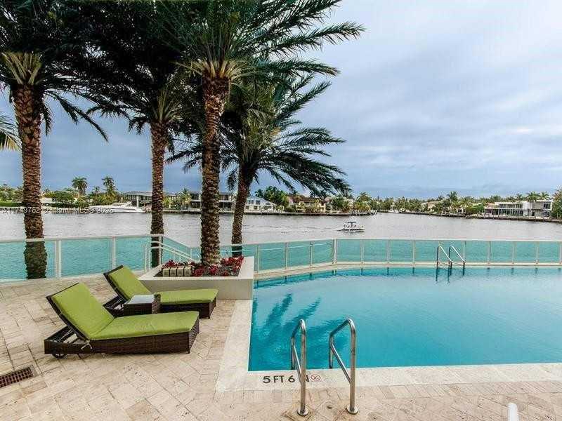 Small Image of 20201 E Country Club Dr, Aventura, FL 33180, USA Number 6