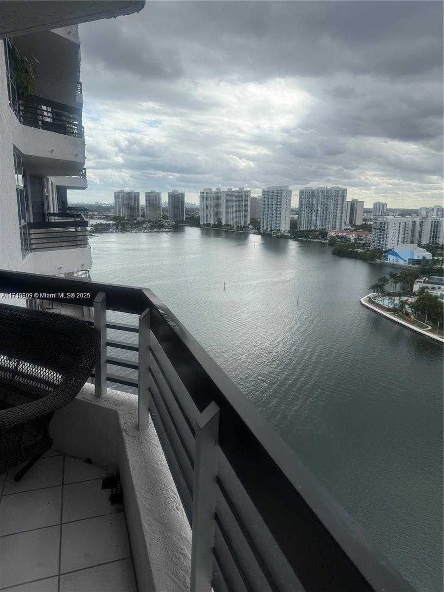 Small Image of 3530 MYSTIC POINTE DR #2303, Aventura Number 10