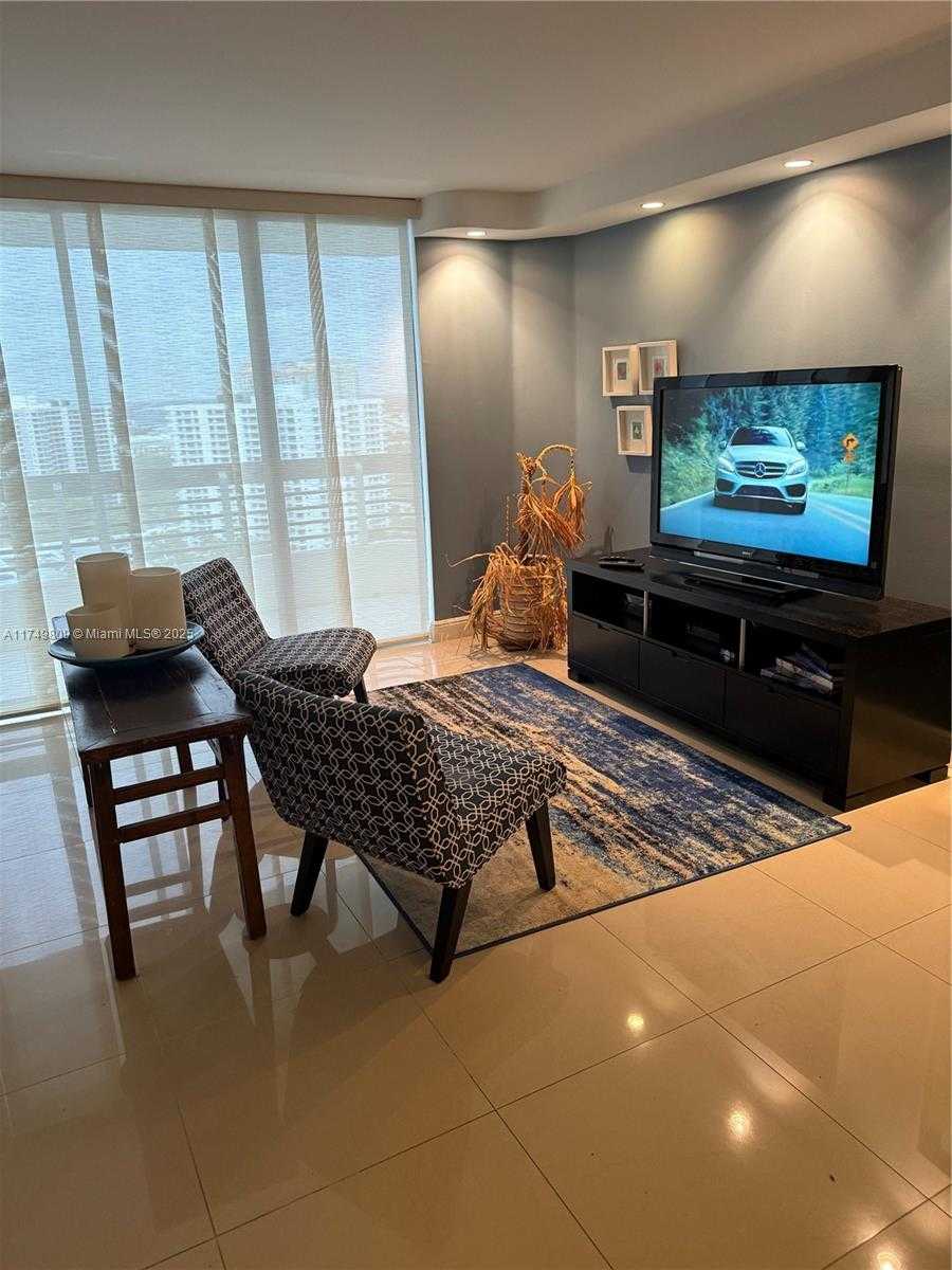 Small Image of 3530 MYSTIC POINTE DR #2303, Aventura Number 18