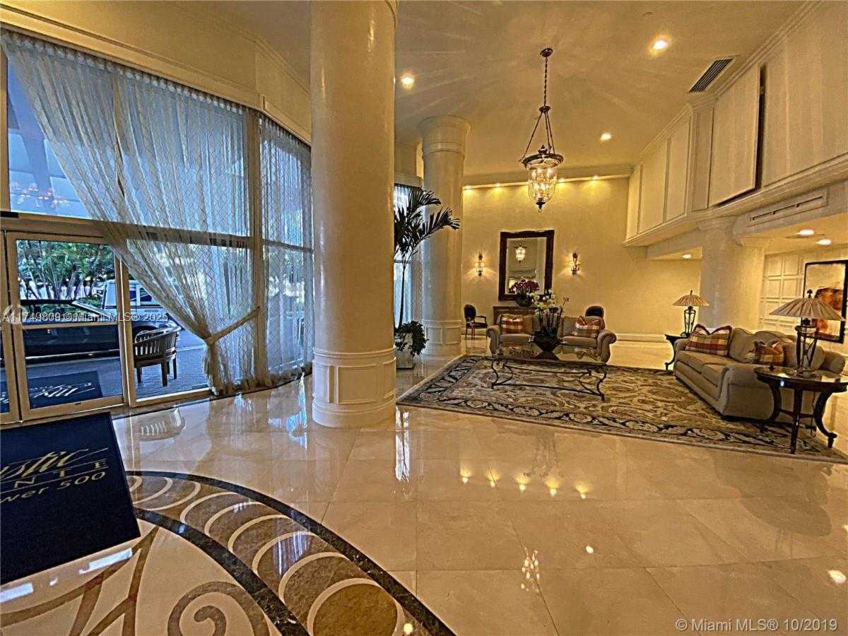 Small Image of 3530 MYSTIC POINTE DR #2303, Aventura Number 3