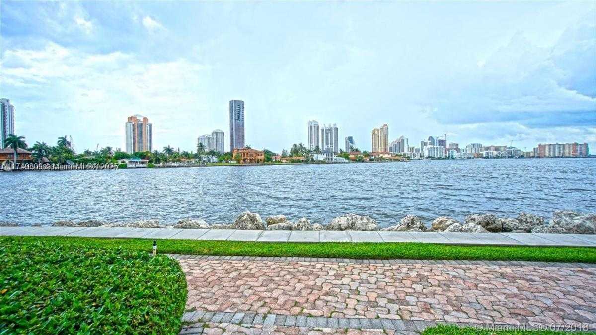 Small Image of 3530 MYSTIC POINTE DR #2303, Aventura Number 8