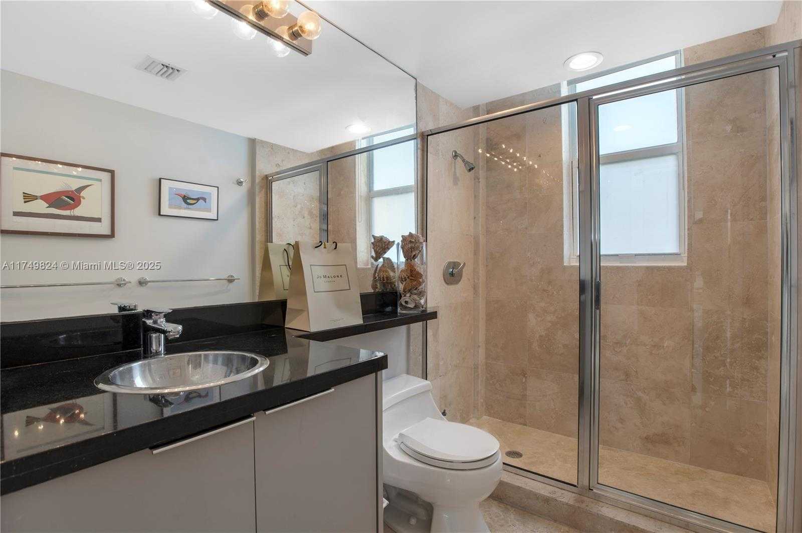 Small Image of 200 OCEAN DR #5D, Miami Beach Number 16