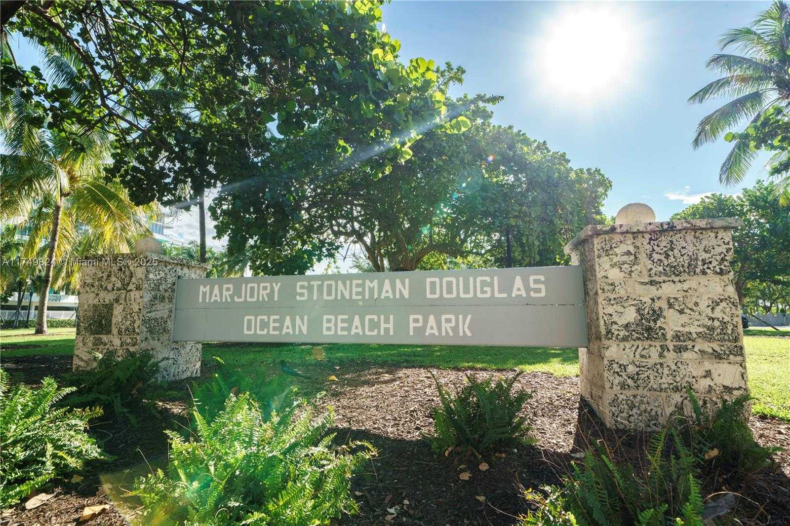 Small Image of 200 OCEAN DR #5D, Miami Beach Number 21