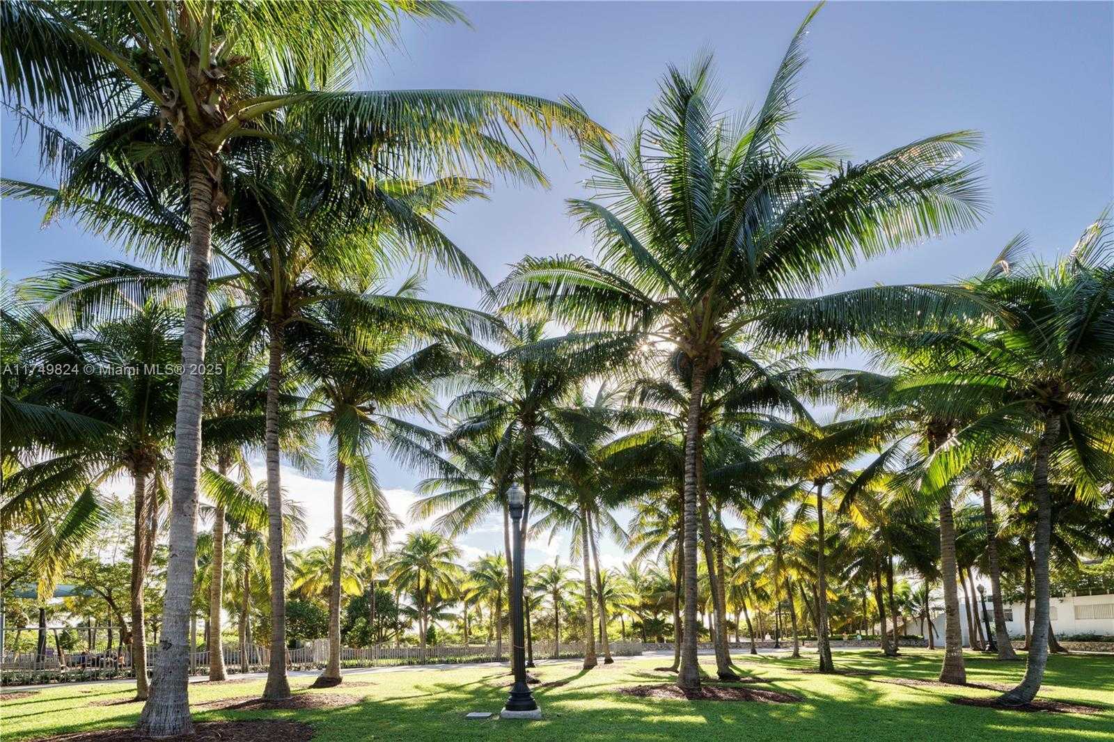 Small Image of 200 OCEAN DR #5D, Miami Beach Number 23