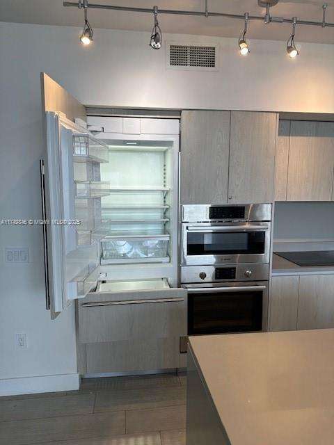 Small Image of 4010 SOUTH OCEAN DR #R2702, Hollywood Number 6
