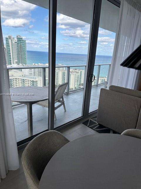 Small Image of 4010 SOUTH OCEAN DR #R2702, Hollywood Number 9