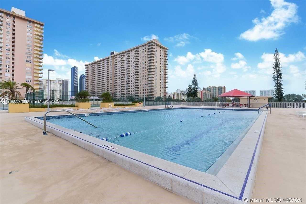 Small Image of 301 174TH ST #408, Sunny Isles Beach Number 2