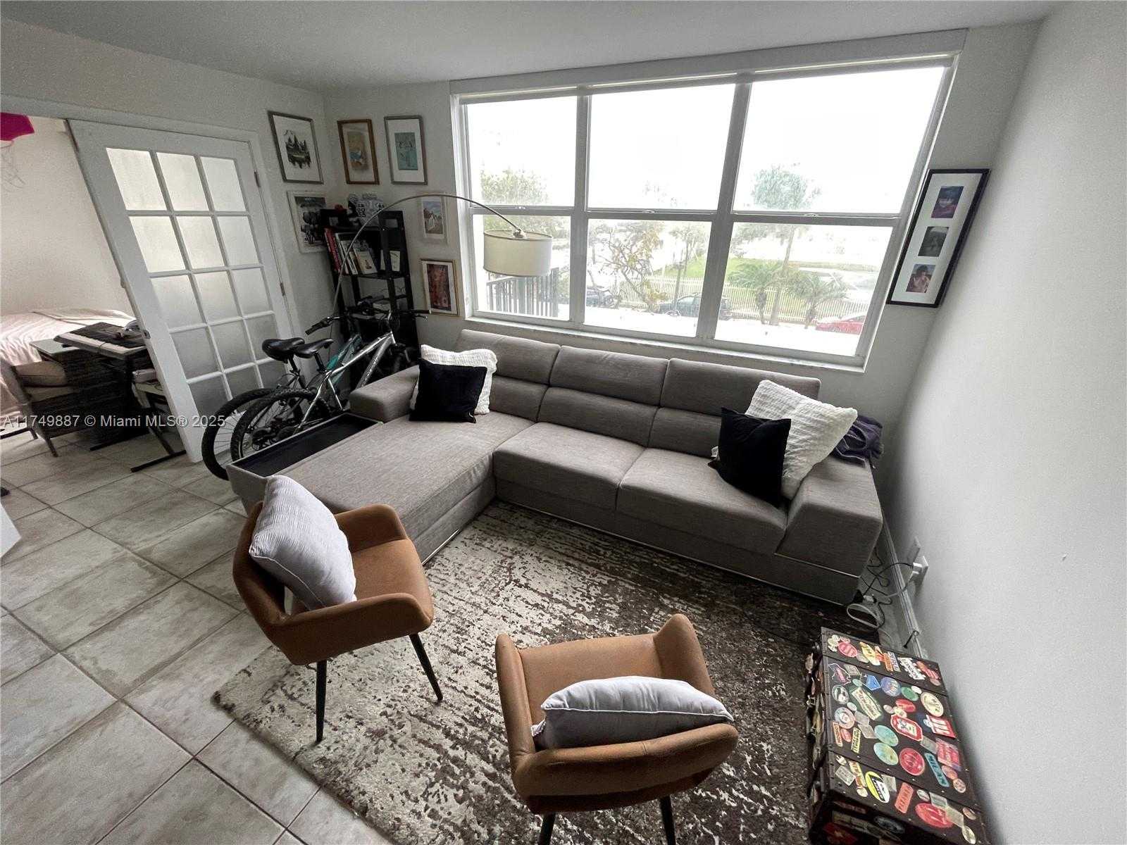 Small Image of 2101 SOUTH OCEAN DR #205, Hollywood Number 12