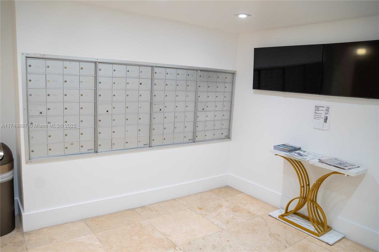 Small Image of 2101 SOUTH OCEAN DR #205, Hollywood Number 27