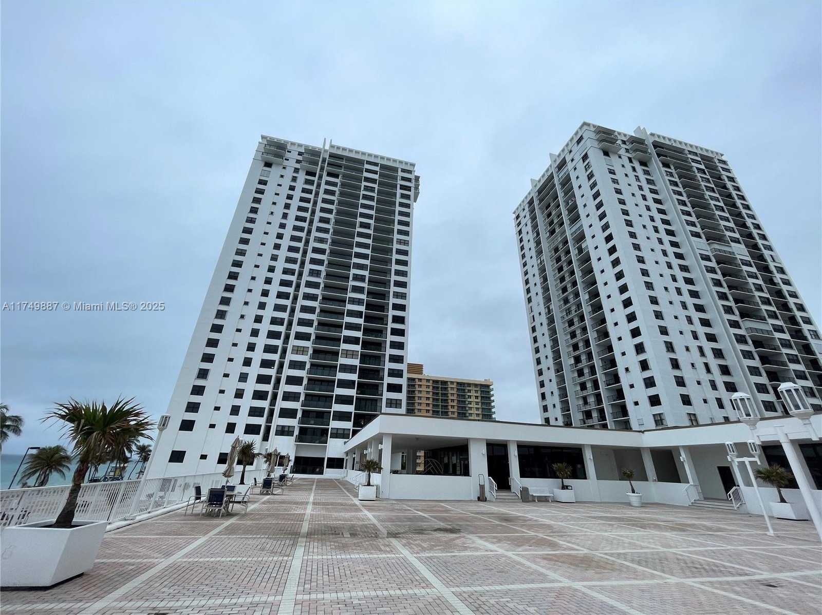 Small Image of 2101 SOUTH OCEAN DR #205, Hollywood Number 3