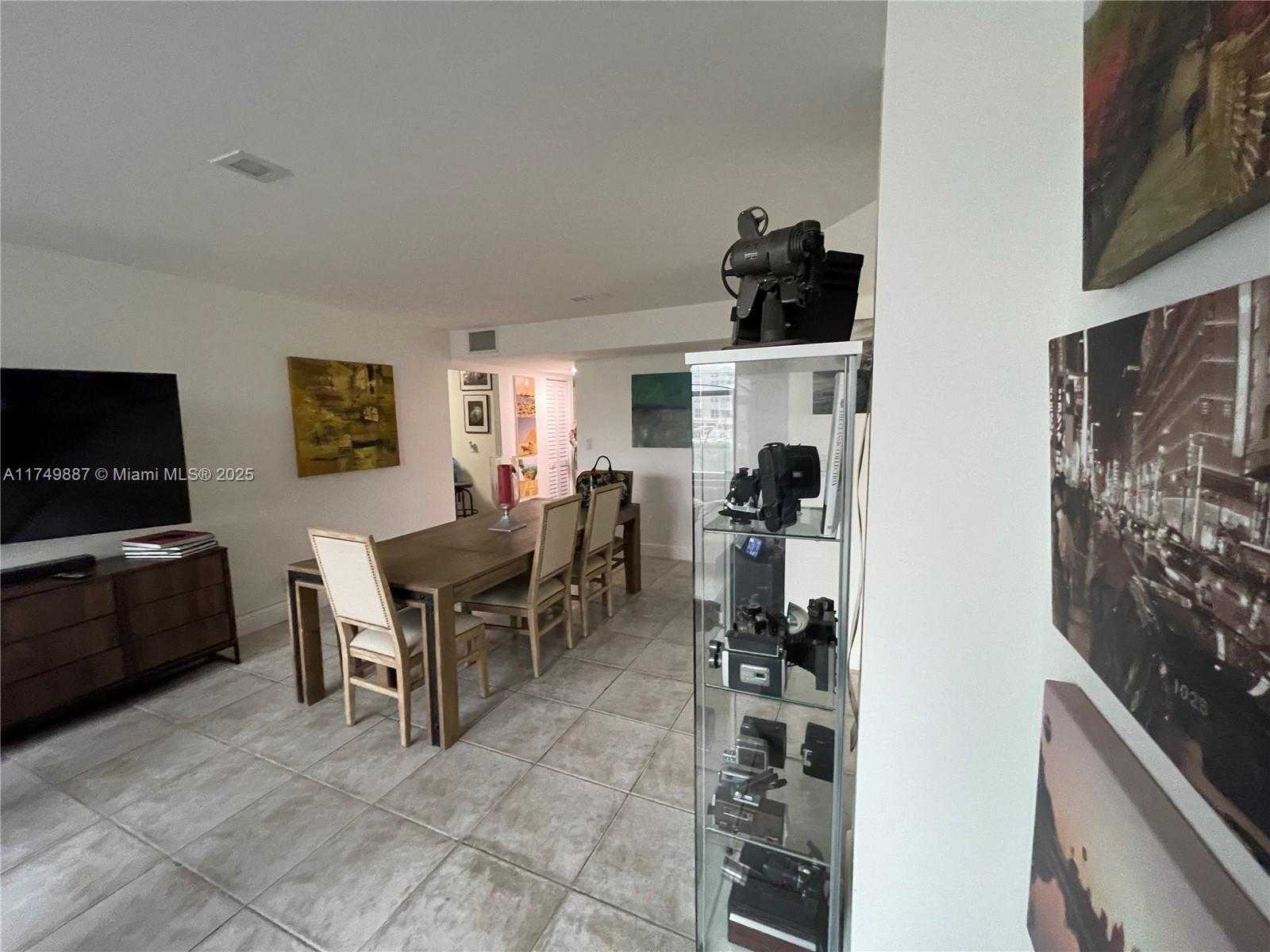 Small Image of 2101 SOUTH OCEAN DR #205, Hollywood Number 8