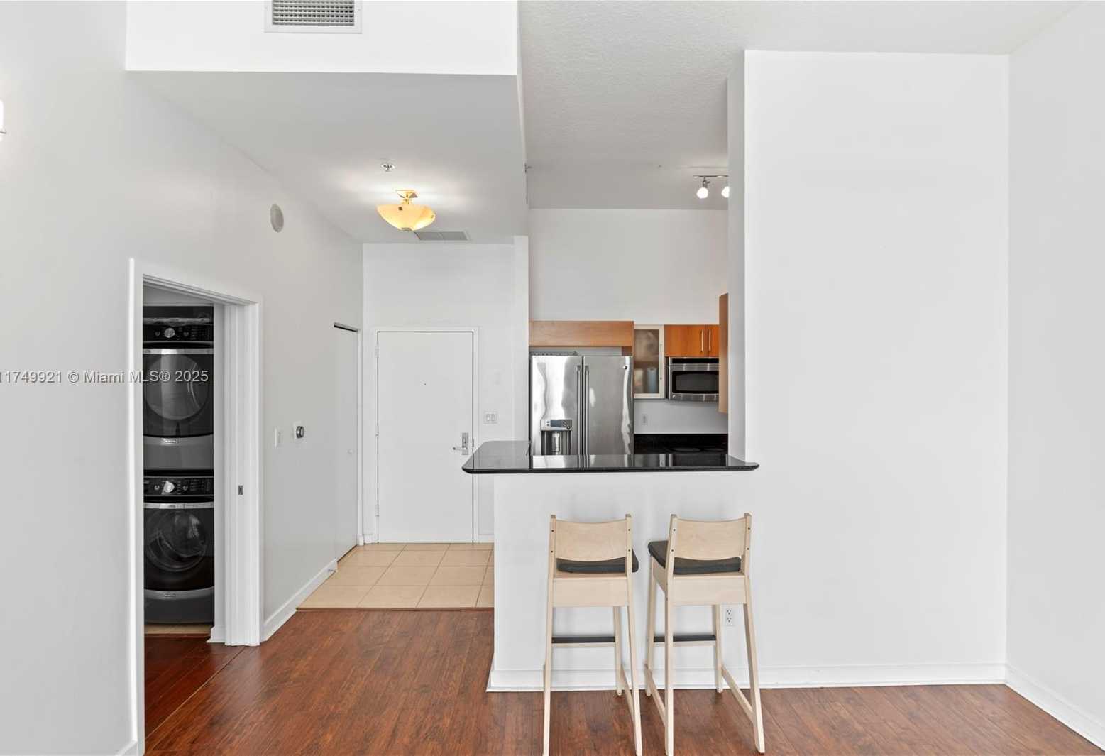 Small Image of 335 SOUTH BISCAYNE BLVD #UPH02, Miami Number 25