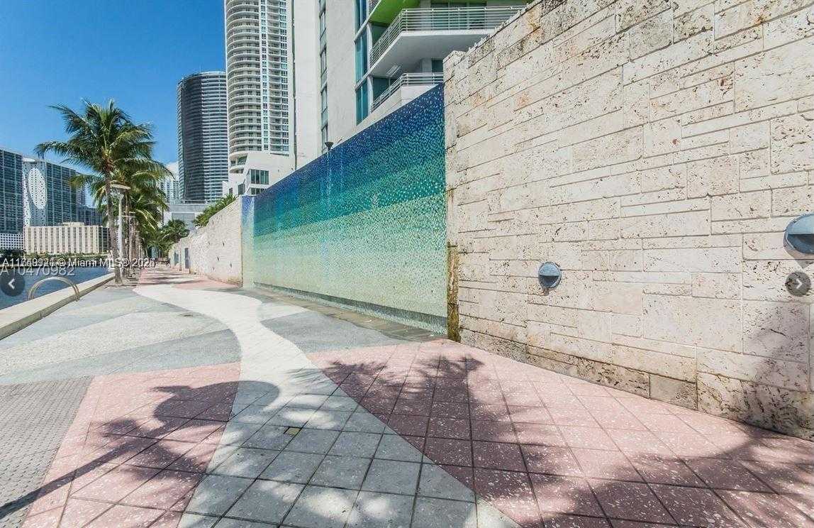 Small Image of 335 SOUTH BISCAYNE BLVD #UPH02, Miami Number 39