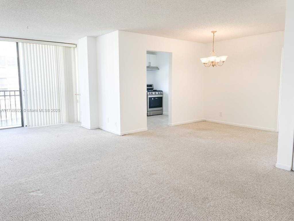 Small Image of 16919 NORTH BAY RD #706, Sunny Isles Beach Number 2