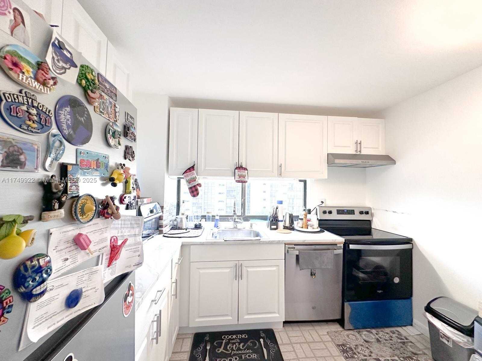 Small Image of 16919 NORTH BAY RD #706, Sunny Isles Beach Number 20