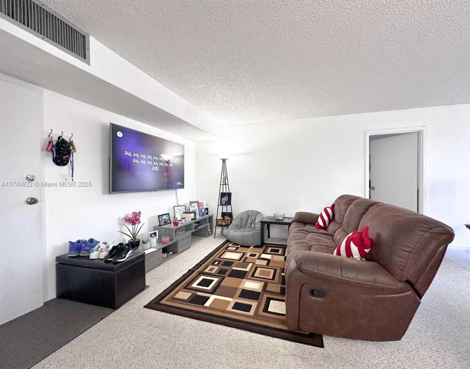 Small Image of 16919 NORTH BAY RD #706, Sunny Isles Beach Number 22