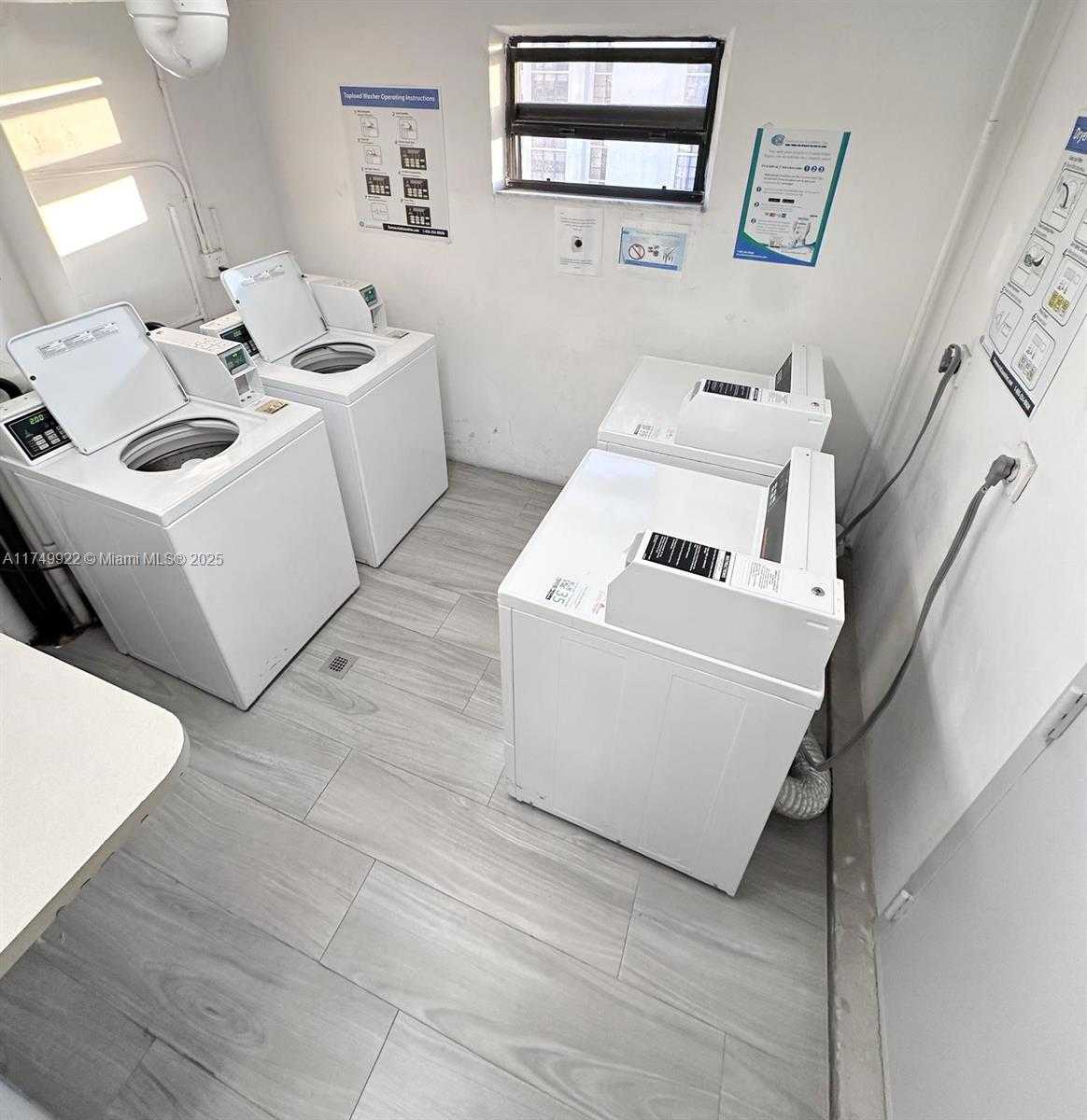 Small Image of 16919 NORTH BAY RD #706, Sunny Isles Beach Number 25