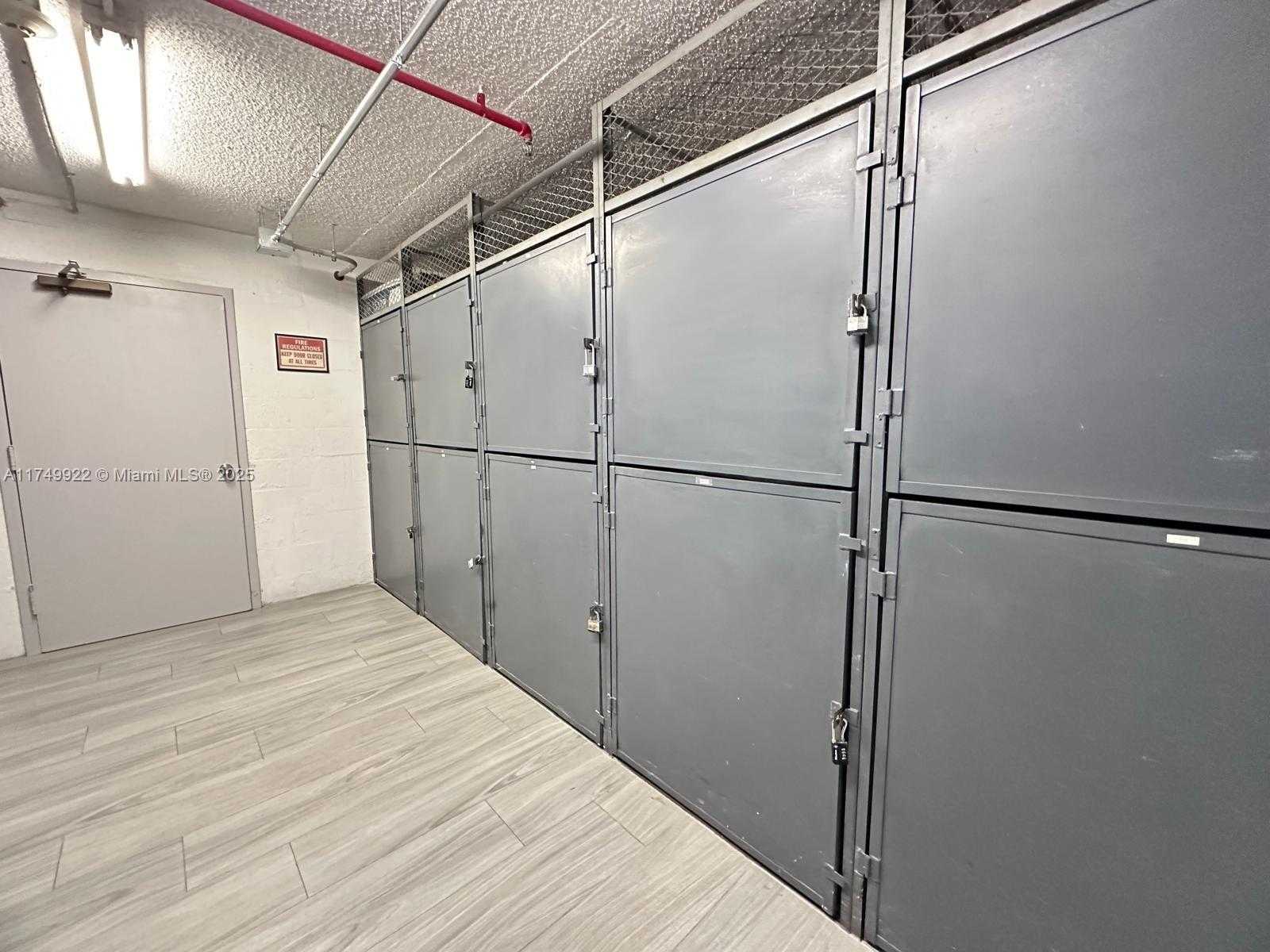 Small Image of 16919 NORTH BAY RD #706, Sunny Isles Beach Number 36