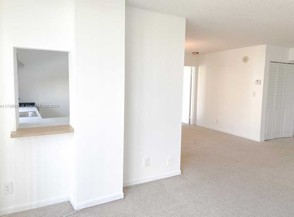 Small Image of 16919 NORTH BAY RD #706, Sunny Isles Beach Number 9