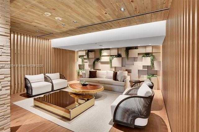 Small Image of 2301 COLLINS AVE #PH18, Miami Beach Number 18