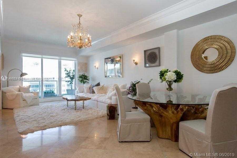 Small Image of 2301 COLLINS AVE #PH18, Miami Beach Number 5