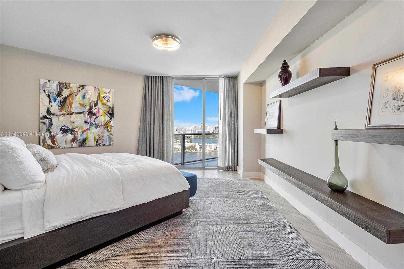 Small Image of 17301 BISCAYNE BLVD #2108, North Miami Beach Number 11