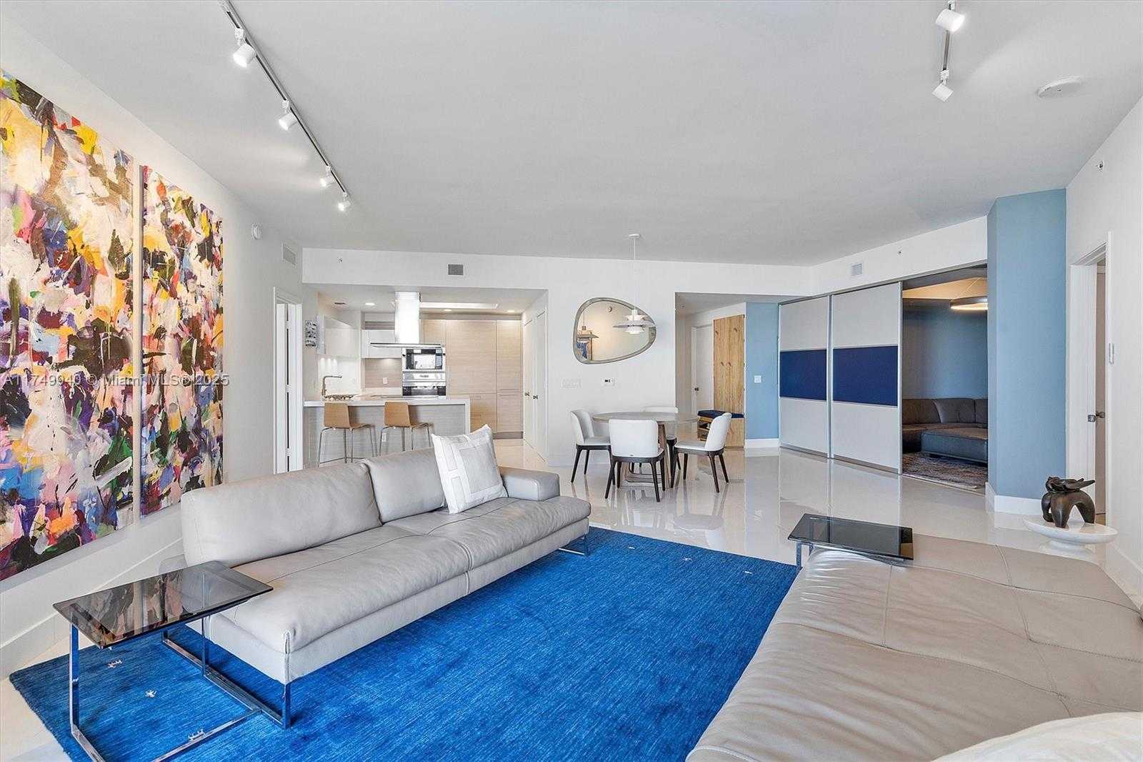 Small Image of 17301 BISCAYNE BLVD #2108, North Miami Beach Number 5
